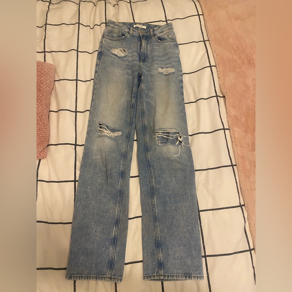 pacsun 90’s boyfriend ripped jeans